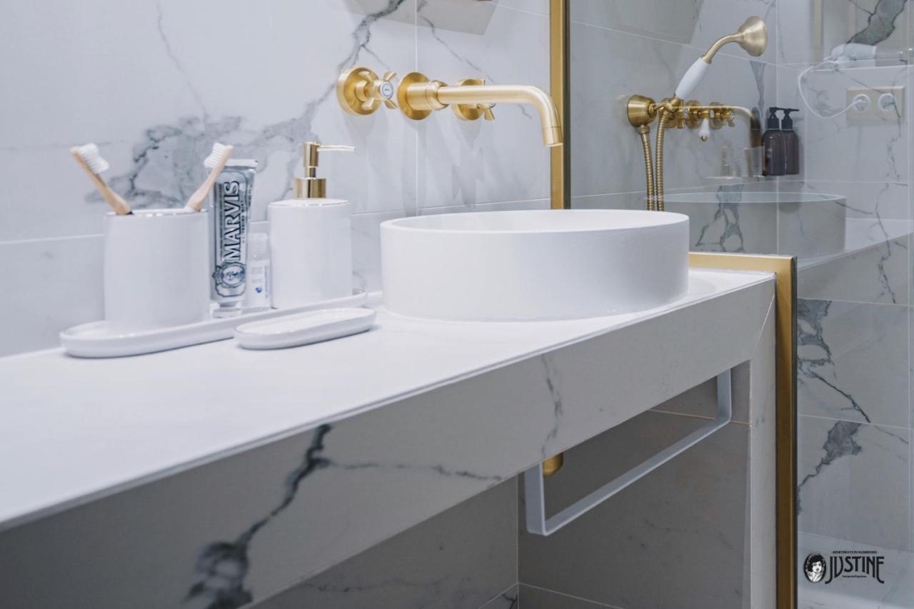 Suite Kintsugi By Justine Apartments Apartamento Turistico En Madrid Rio Exterior photo